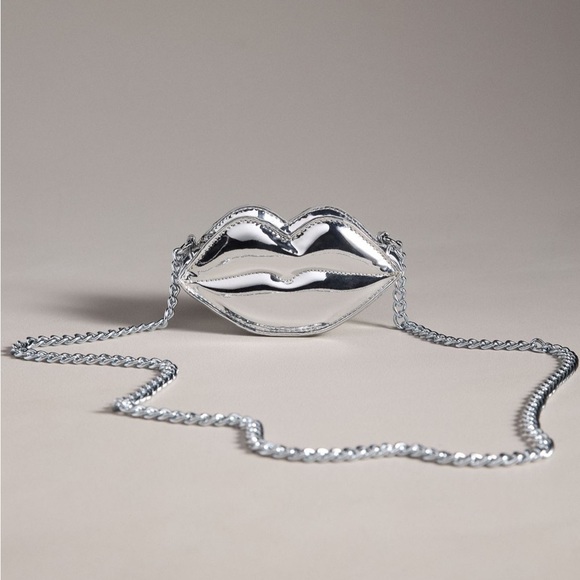 NWT new Anthropologie shiraleah silver lips mini bag purse crossbody chain - Picture 8 of 17